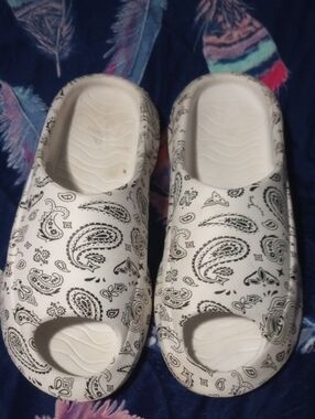 White Paisley Slip-On Clog Sandals
